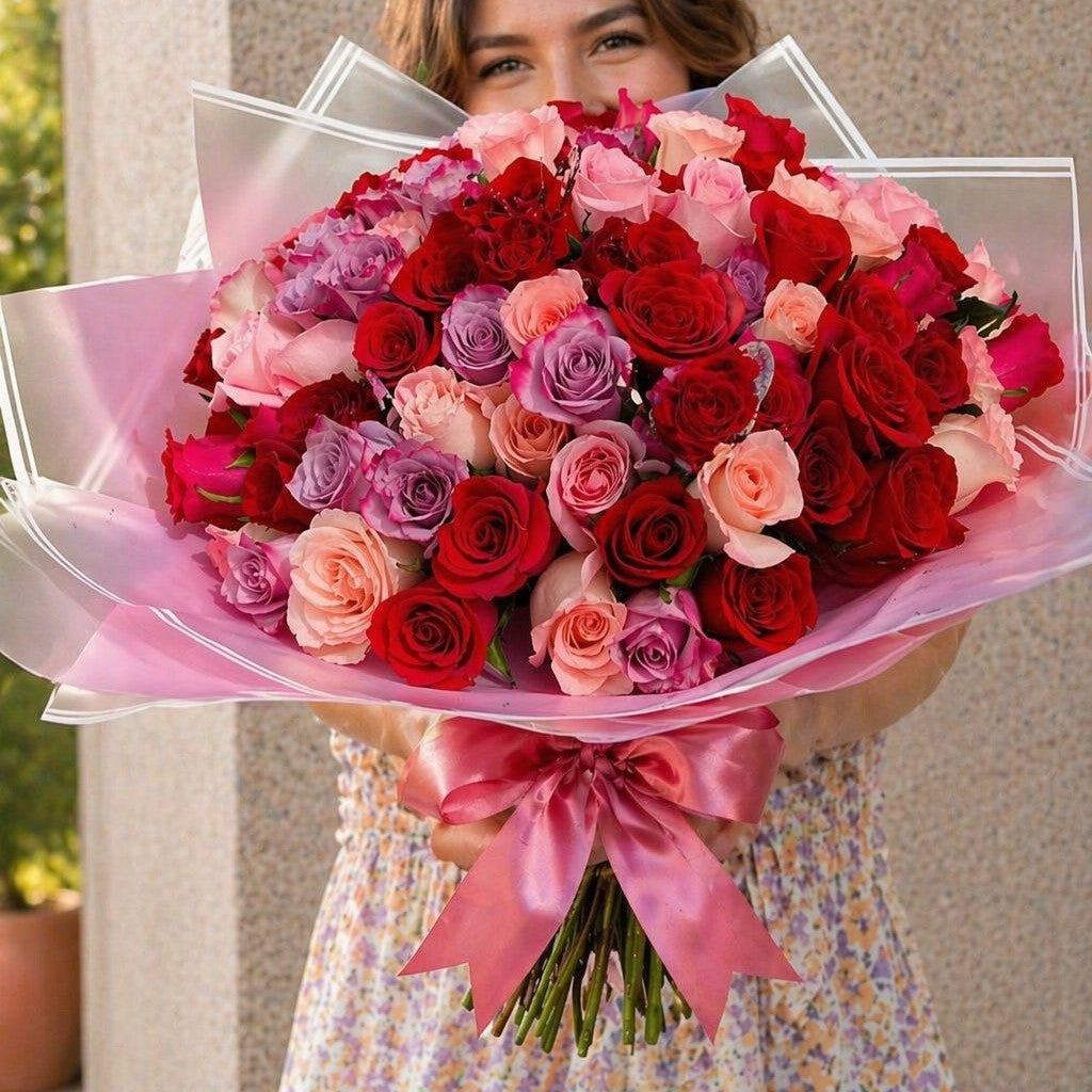 Espectacular ramo de rosas multicolor premium perfecto para sorprender con flores a domicilio en Monterrey | Pink Rose 